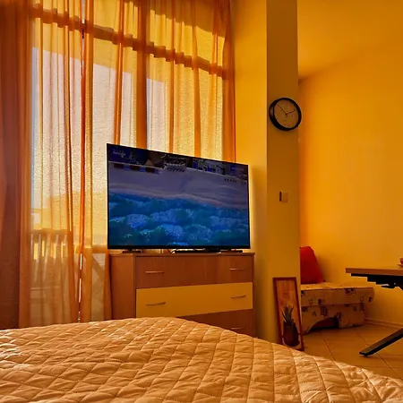 Prime Location Midia 아파트 *