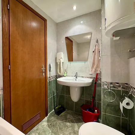 Prime Location Midia 아파트